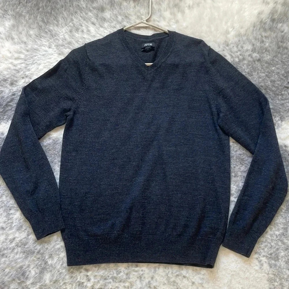 🔥4/$20 Apt. 9 Merino Wool Sweater - Picture 1 of 8